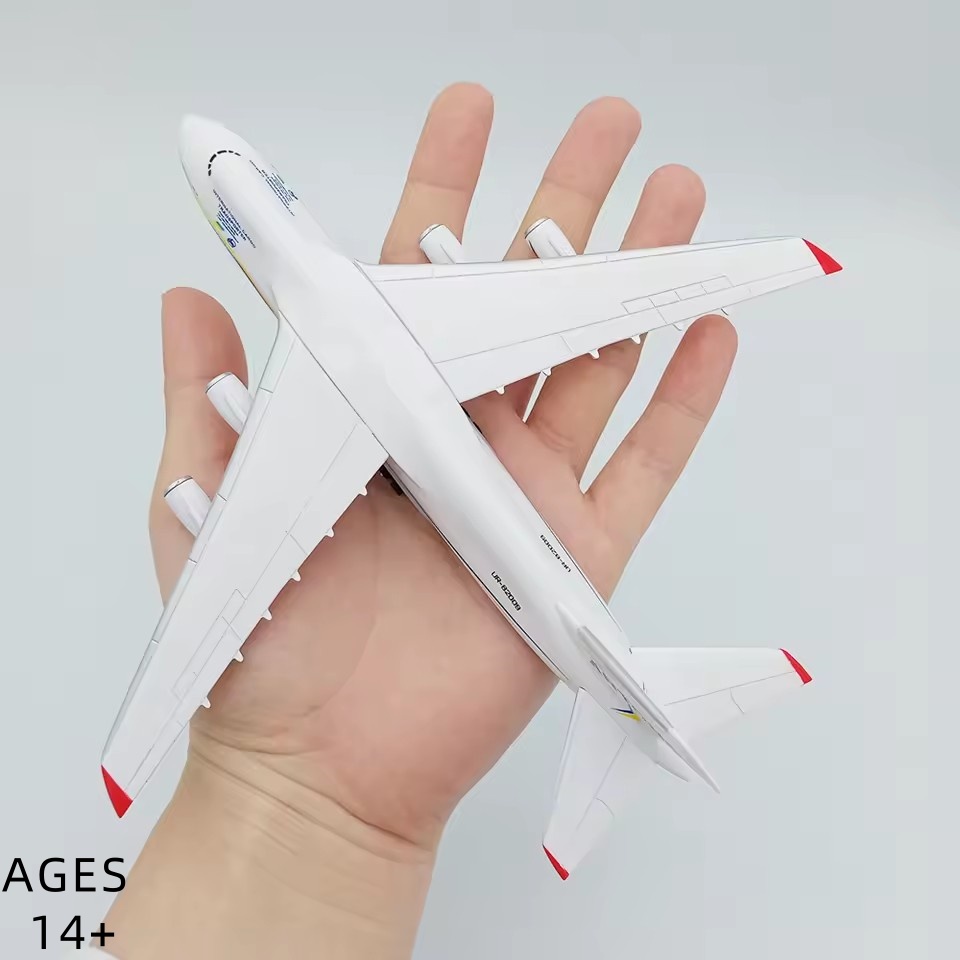 Schaal 1:400 Antonov An-124 Tr - Model Airplane Plastic recensie en prijs